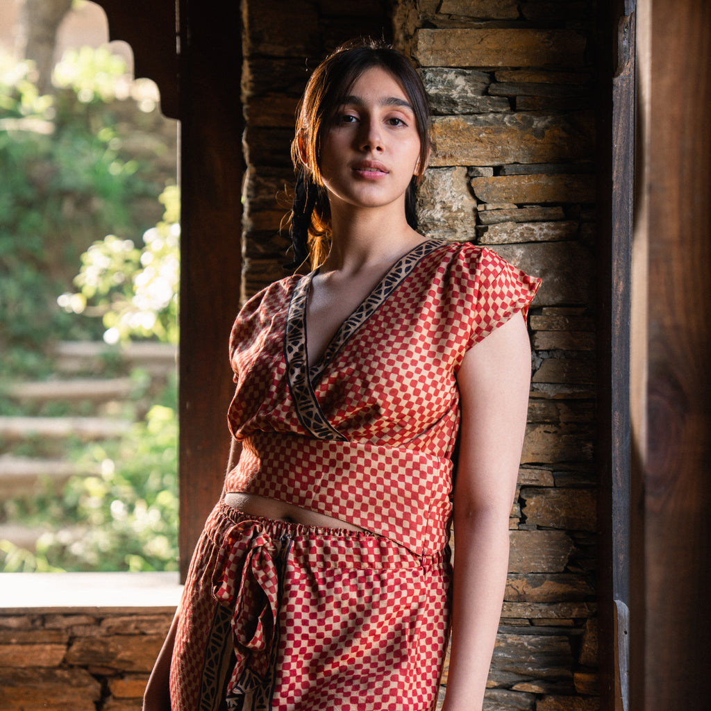 Madder Checkered Grid Top